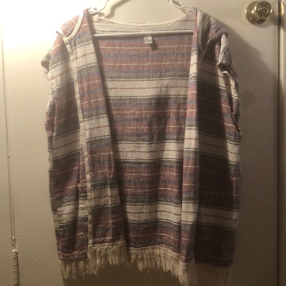 Hooded Shaw with pockets!